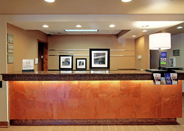 3 star hotels Hampton Inn Butte